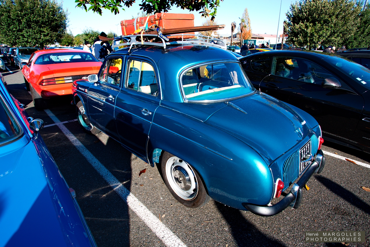 Renault Dauphine.jpg